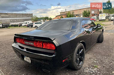Купе Dodge Challenger 2014 в 