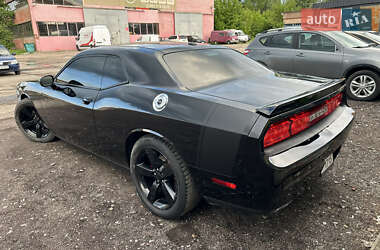 Купе Dodge Challenger 2014 в 