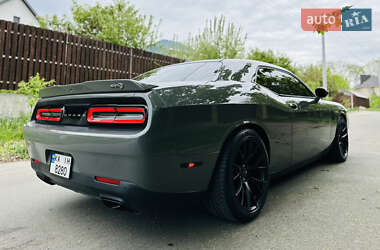 Купе Dodge Challenger 2019 в 