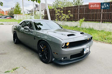 Купе Dodge Challenger 2019 в 