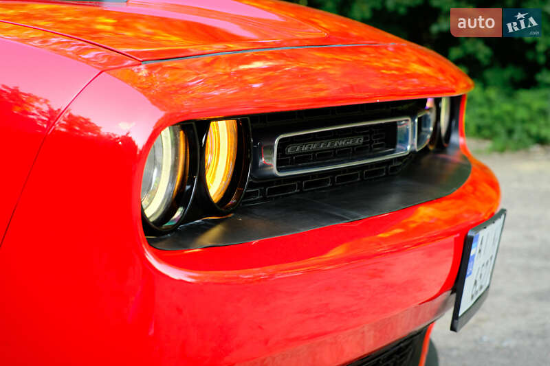 Купе Dodge Challenger 2016 в Киеве