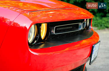 Купе Dodge Challenger 2016 в 