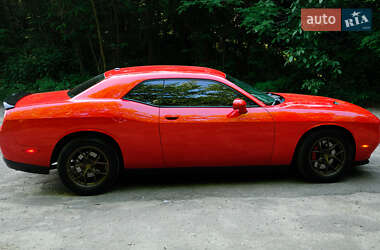 Купе Dodge Challenger 2016 в 