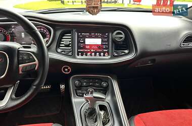 Купе Dodge Challenger 2016 в Киеве фото 8 Купе Dodge Challenger 2016 в Киеве