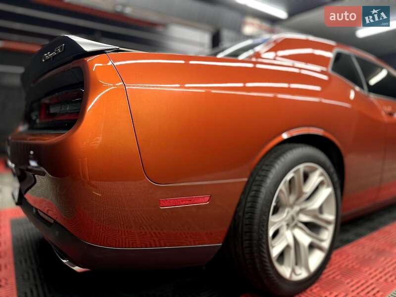 Купе Dodge Challenger 2020 в Києві