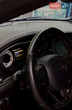 Купе Dodge Challenger 2020 в 