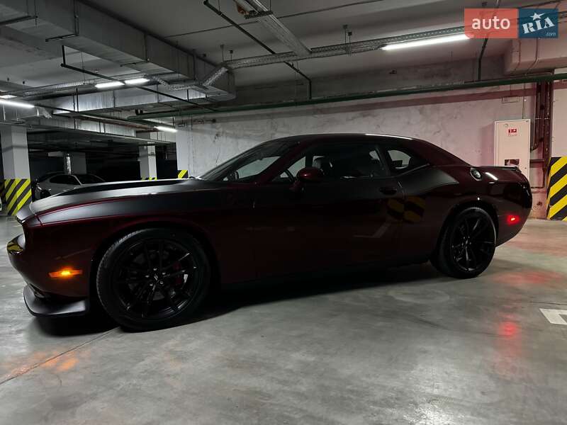 Купе Dodge Challenger 2023 в Киеве