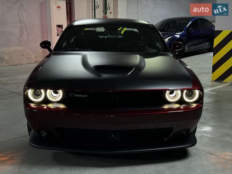 Купе Dodge Challenger 2023 в Киеве
