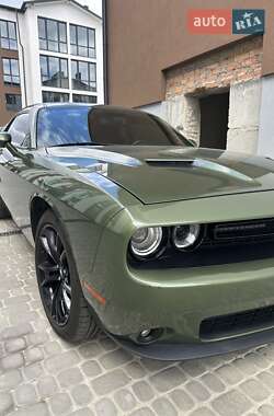 Купе Dodge Challenger 2018 в Львове