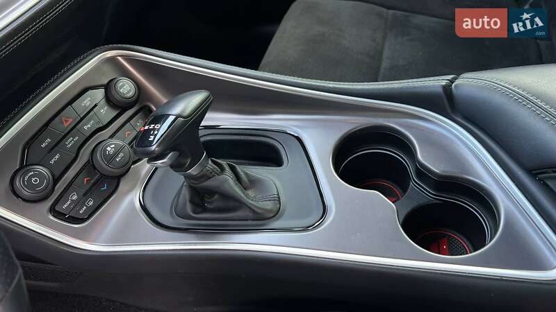 Купе Dodge Challenger 2021 в Львове