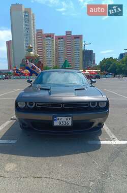 Купе Dodge Challenger 2018 в 