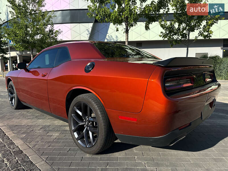 Купе Dodge Challenger 2020 в Киеве