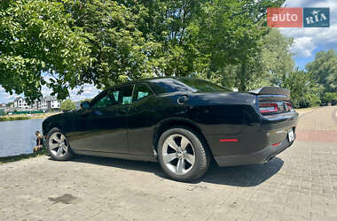 Купе Dodge Challenger 2016 в 