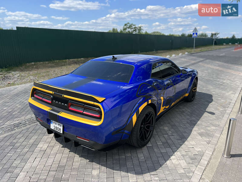 Купе Dodge Challenger 2022 в Киеве