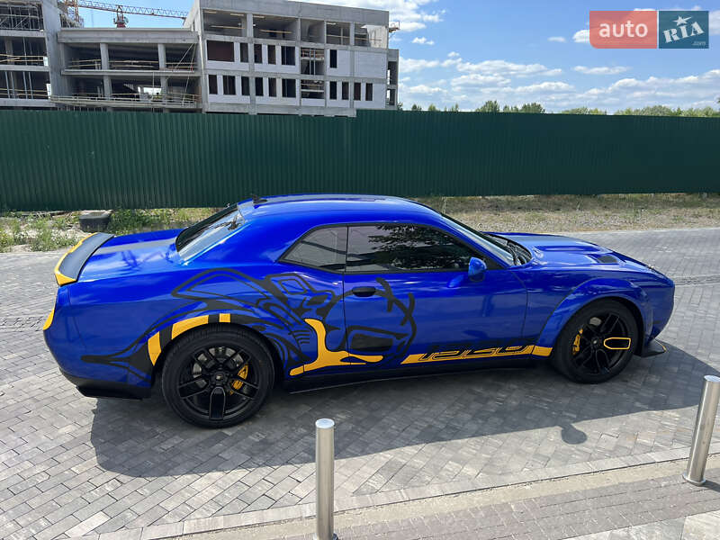 Купе Dodge Challenger 2022 в Киеве