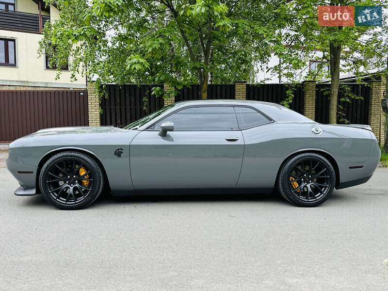 Купе Dodge Challenger 2019 в Киеве