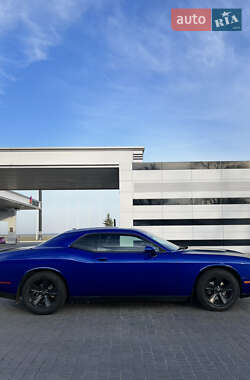 Купе Dodge Challenger 2019 в 