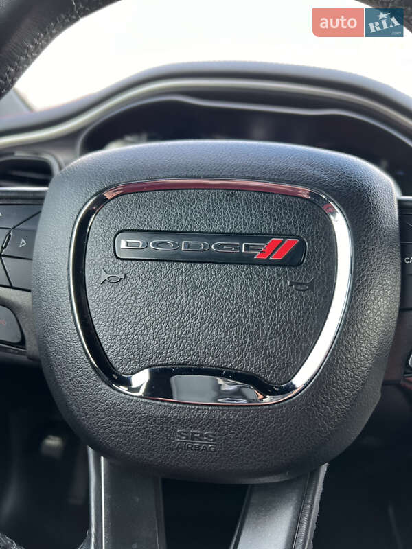 Купе Dodge Challenger 2019 в Умани