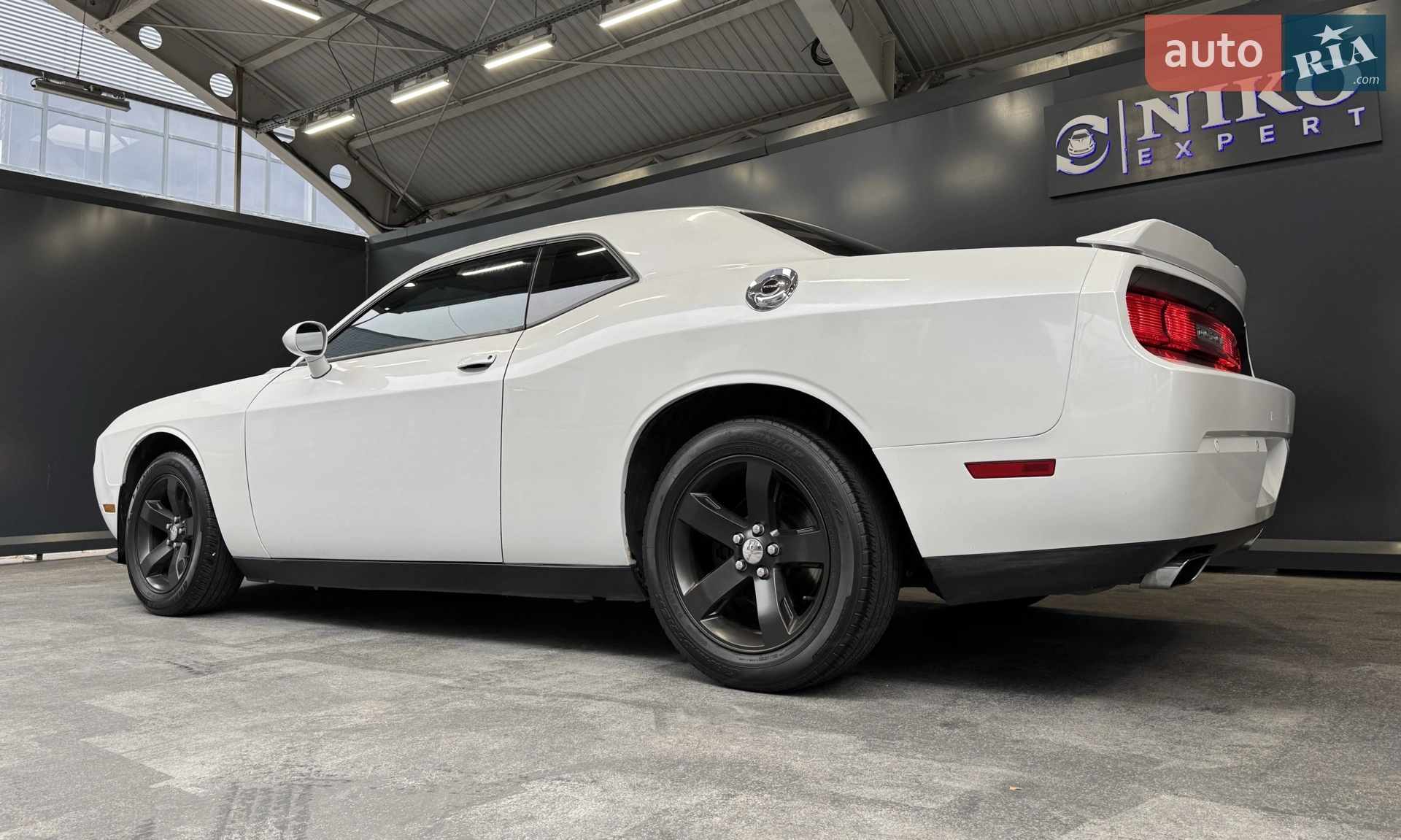2013 Dodge Challenger - мініатюра 10