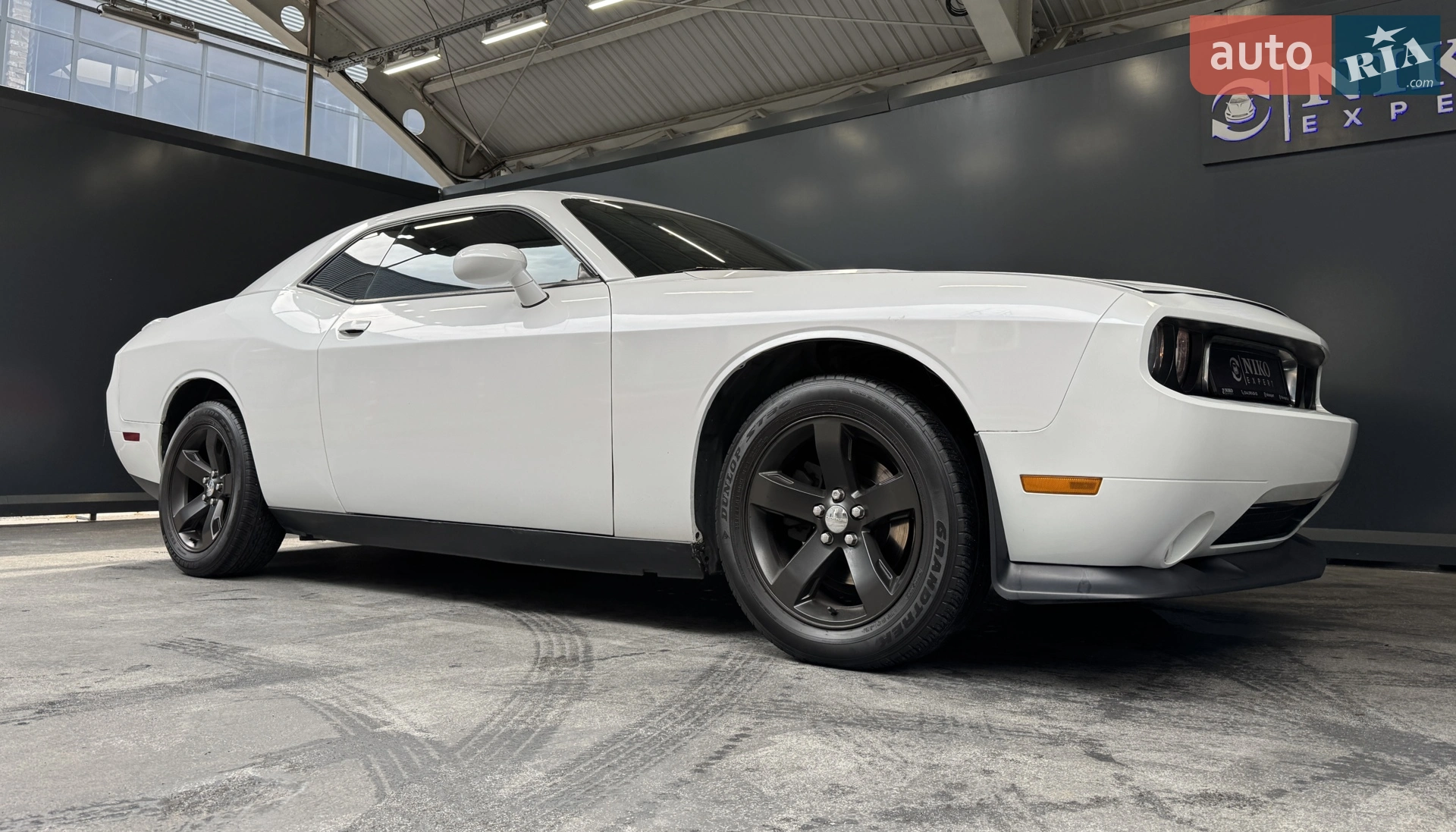 2013 Dodge Challenger - мініатюра 23