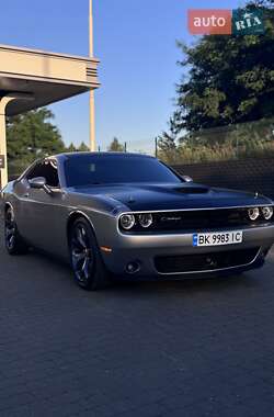 Купе Dodge Challenger 2017 в Ровно
