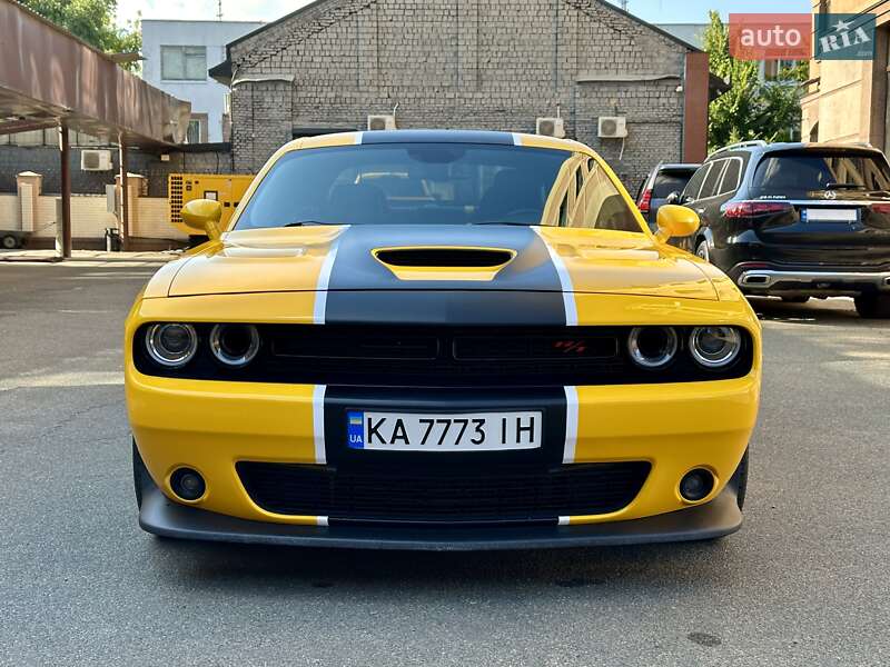 Купе Dodge Challenger 2020 в Киеве
