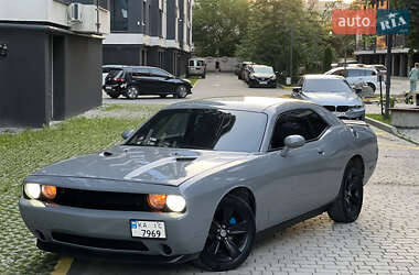 Купе Dodge Challenger 2013 в 