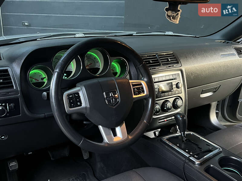 Купе Dodge Challenger 2013 в Ивано-Франковске