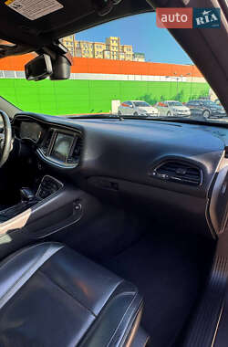 Купе Dodge Challenger 2019 в 