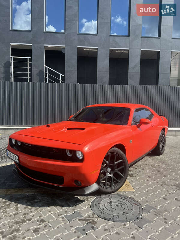 Купе Dodge Challenger 2016 в Киеве