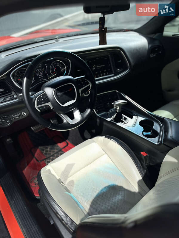Купе Dodge Challenger 2016 в Киеве