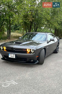 Купе Dodge Challenger 2018 в Днепре