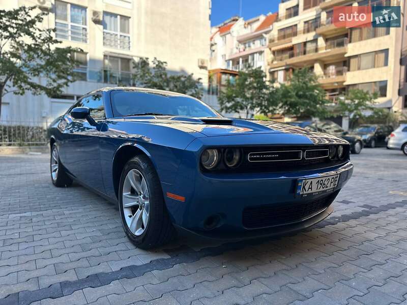 Купе Dodge Challenger 2021 в Киеве
