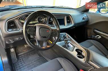 Купе Dodge Challenger 2021 в 