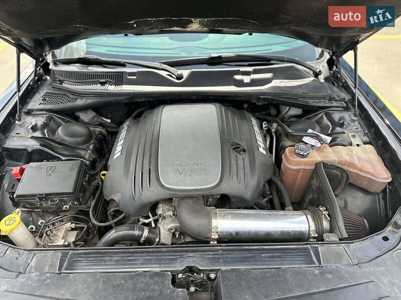 Купе Dodge Challenger 2017 в Києві фото 6 Купе Dodge Challenger 2017 в Києві