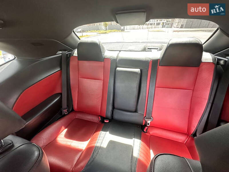 Купе Dodge Challenger 2017 в Києві фото 14 Купе Dodge Challenger 2017 в Києві