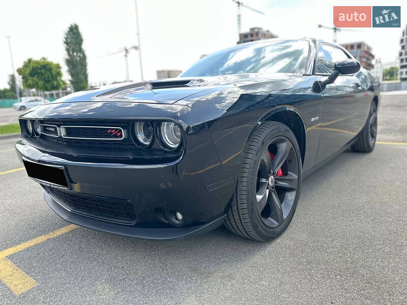 Купе Dodge Challenger 2017 в Києві фото 22 Купе Dodge Challenger 2017 в Києві
