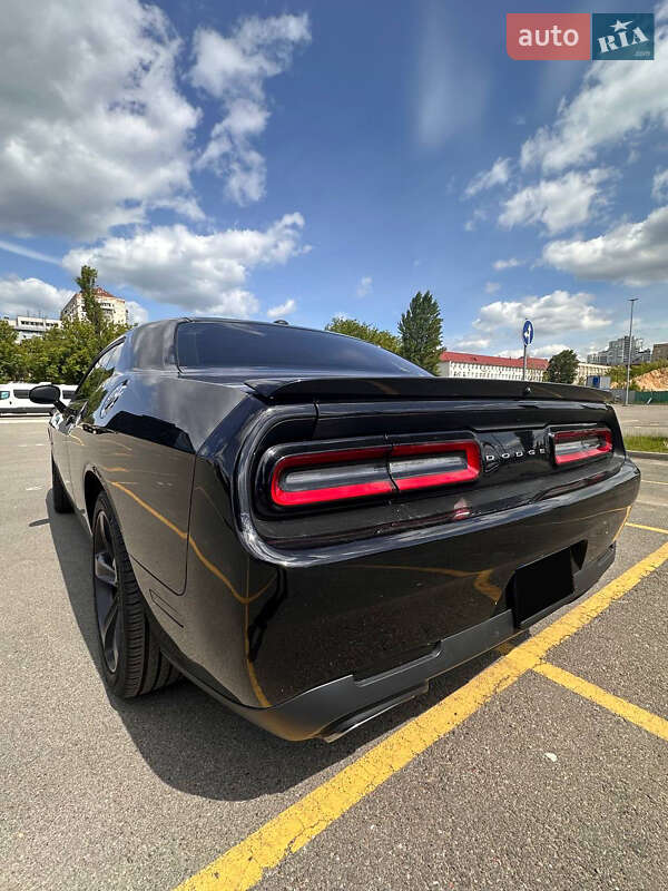 Купе Dodge Challenger 2017 в Києві фото 29 Купе Dodge Challenger 2017 в Києві
