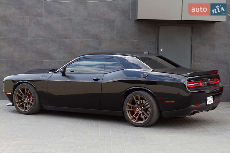 Купе Dodge Challenger 2019 в Киеве