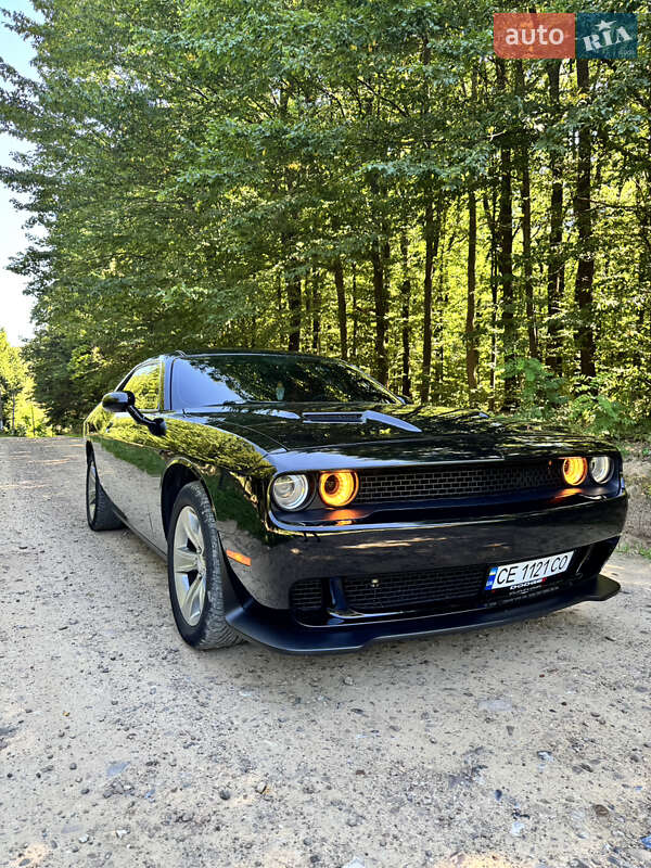 Купе Dodge Challenger 2015 в Чернівцях фото 18 Купе Dodge Challenger 2015 в Чернівцях
