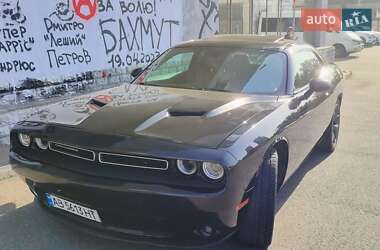 Купе Dodge Challenger 2018 в 