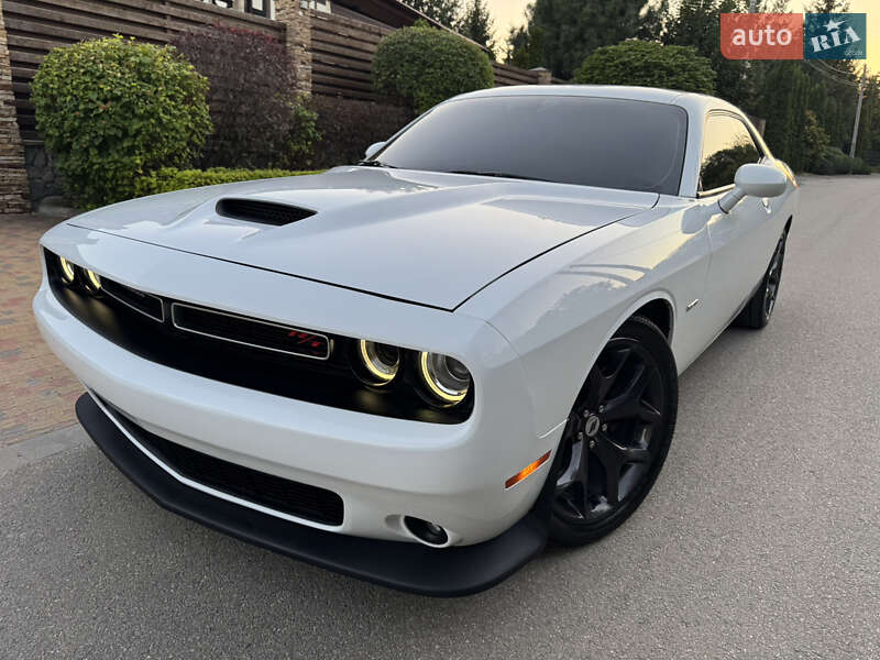 Купе Dodge Challenger 2019 в Харкові