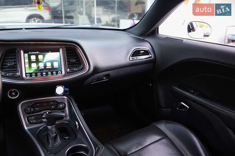 Купе Dodge Challenger 2016 в Киеве