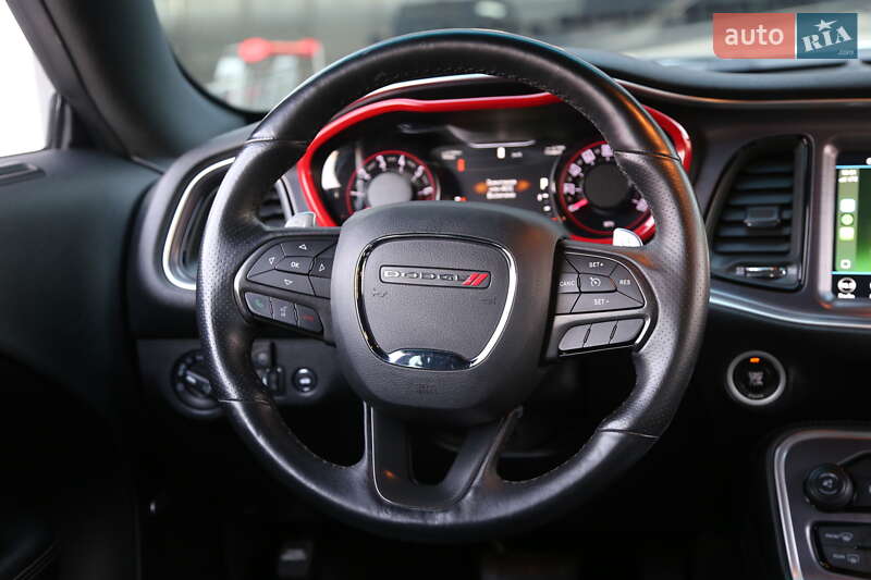 Купе Dodge Challenger 2016 в Киеве