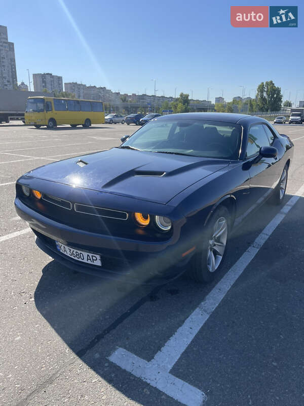 Купе Dodge Challenger 2016 в Ровно