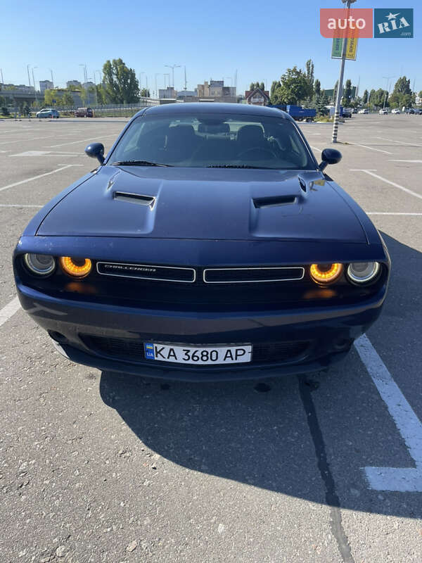 Купе Dodge Challenger 2016 в Ровно