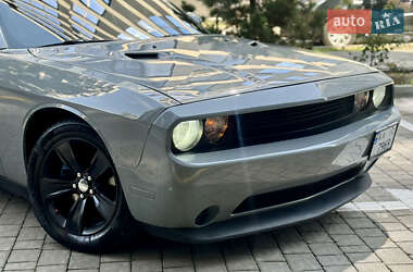 Купе Dodge Challenger 2013 в 