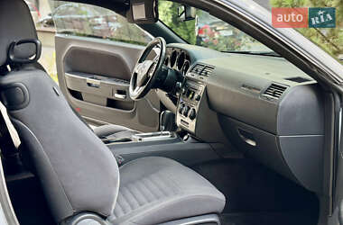 Купе Dodge Challenger 2013 в 