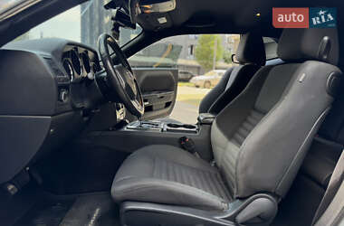 Купе Dodge Challenger 2013 в 