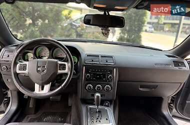 Купе Dodge Challenger 2013 в 